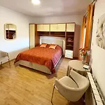 Mimi Gasthof Krk Town